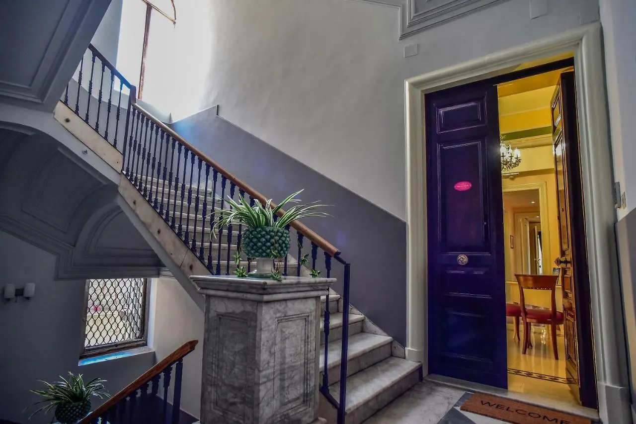 Bed and Breakfast Palazzo degli Affreschi Catania Bed & Breakfast