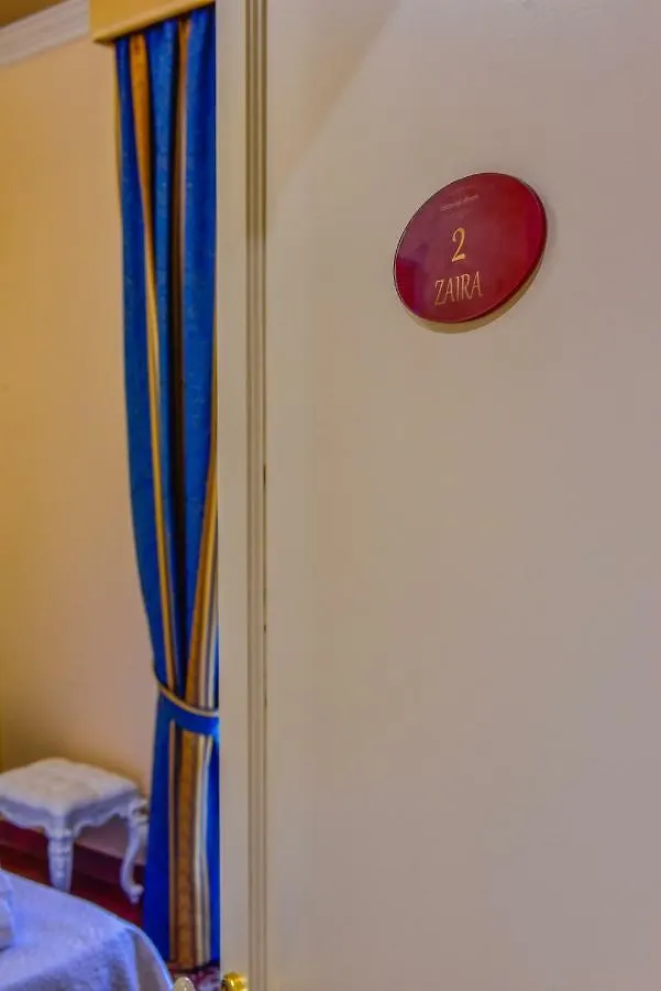 Bed and Breakfast Palazzo degli Affreschi Catania Bed & Breakfast
