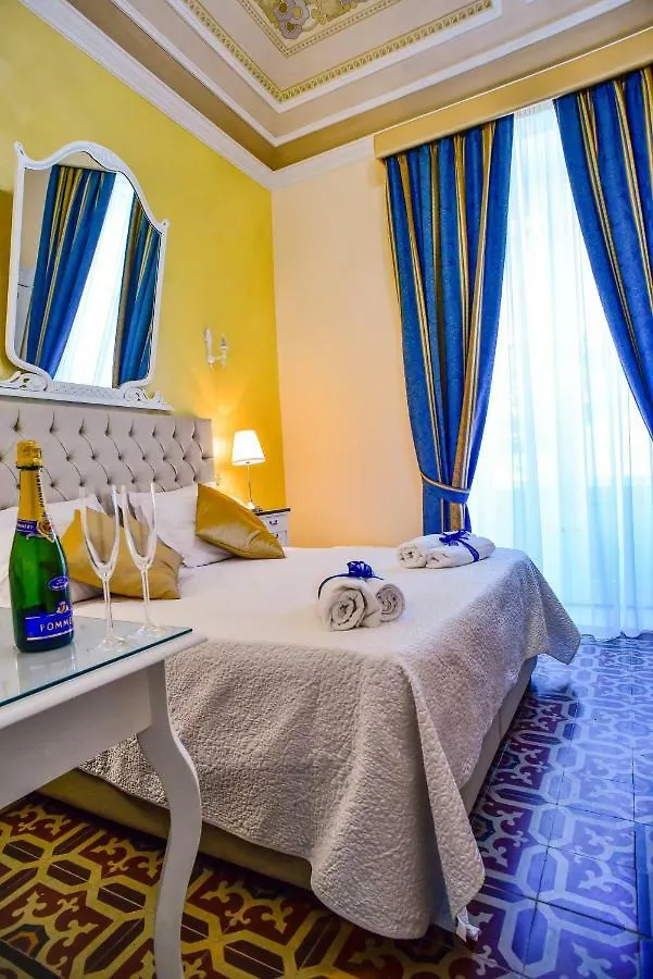 Bed and Breakfast Palazzo degli Affreschi Catania Bed & Breakfast