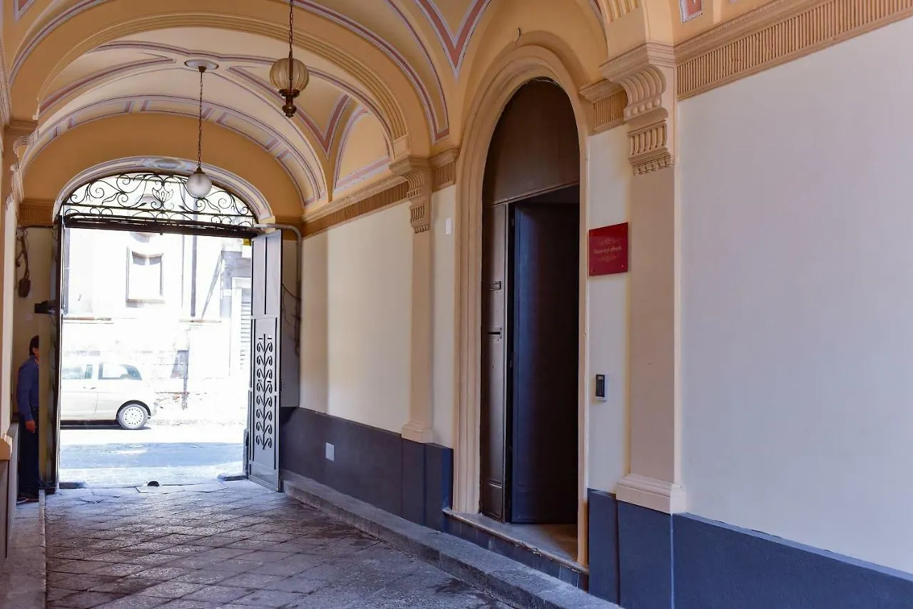 Bed and Breakfast Palazzo degli Affreschi Catania
