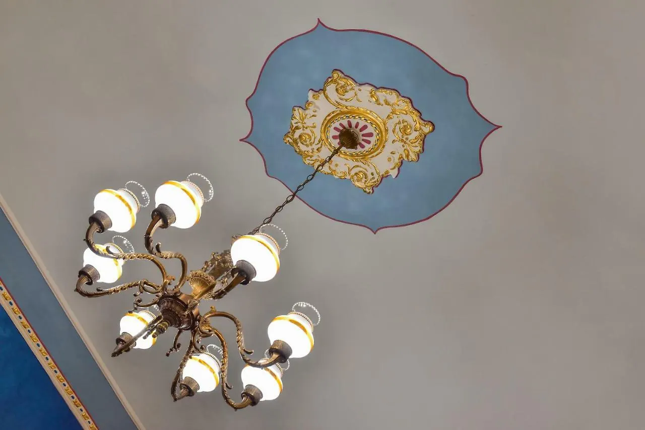 Bed and Breakfast Palazzo degli Affreschi Catania Italia